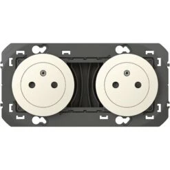 Double Prise De Courant 2P+T Affleurante Dooxie 16A Précâblées - Blanc - Legrand