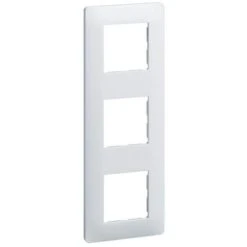 Plaque 3 Postes WE403 Essensya HAGER 71mm