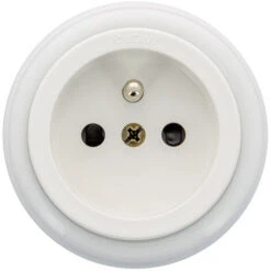 GARBY - Prise Avec Terre Porcelaine Blanche 16A-250V Réf. 30208173 - FONTINI