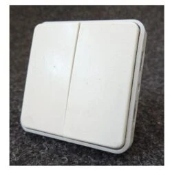 Double Interrupteur / Va-et-vient étanche IP55 10AX 250V Blanc Plexo Composable LEGRAND 069625