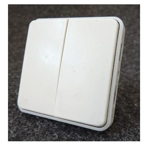 Double Interrupteur / Va-et-vient étanche IP55 10AX 250V Blanc Plexo Composable LEGRAND 069625 1 Double Interrupteur / Va-et-vient étanche IP55 10AX 250V Blanc Plexo Composable LEGRAND 069625