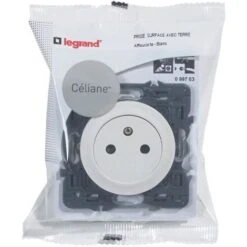 Legrand Prise De Courant Avec Terre Céliane Surface - Blanc