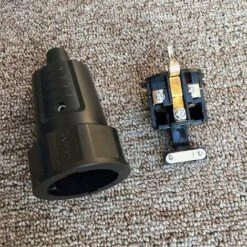 1 Prise One Thing Aqua Black Femelle Avec 1 Prise Mâle 220 V, Prise De Terre, Prise Tertiaire Noire, Idéale Pour Les Sites Commerciaux Extérieurs -Legrand || Schneider® Soldes Boutique 73760867 3