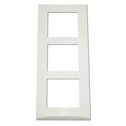 Plaque Triple Blanche 3 Postes Verticale Entraxe 57mm Bord Biseauté Pour Appareilllage Mural ALTERNATIVE ELEC AE51005