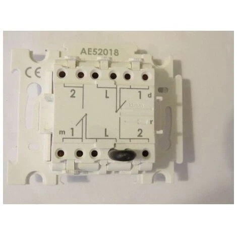 Interrupteur Inverseur Blanc Volet Roulant Position Fixe Encastré Borne Auto Fixation Vis Avec Plaque ALTERNATIVE ELEC AE52018-P 4 Interrupteur Inverseur Blanc Volet Roulant Position Fixe Encastré Borne Auto Fixation Vis Avec Plaque ALTERNATIVE ELEC AE52018-P – Image 4