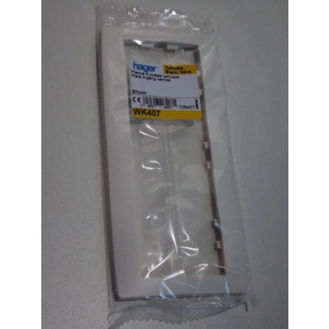 Plaque 3 Postes Verticale Entraxe 57mm Blanc Neve Kallysta GROUPE HAGER WK407 1 Plaque 3 Postes Verticale Entraxe 57mm Blanc Neve Kallysta GROUPE HAGER WK407